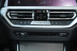 2022款宝马325Li