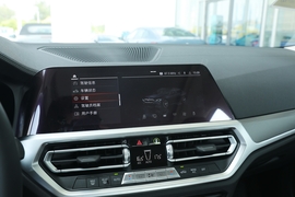 2022款宝马325Li