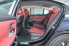 2022款宝马325Li