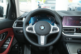 2022款宝马325Li
