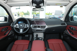 2022款宝马325Li