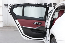 2022款宝马330Li