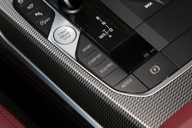 2022款宝马330Li