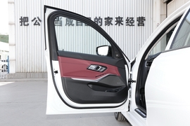 2022款宝马330Li