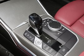 2022款宝马330Li