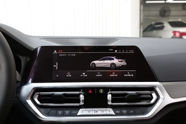 2022款宝马330Li