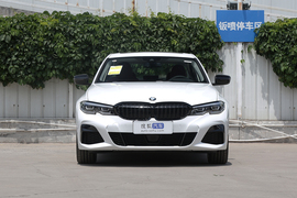 2022款宝马330Li