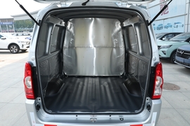 2022款五菱荣光EV