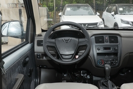 2022款五菱荣光S