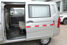 2022款五菱荣光S