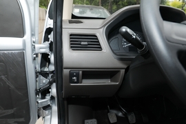 2022款五菱荣光S