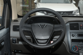 2022款五菱荣光S