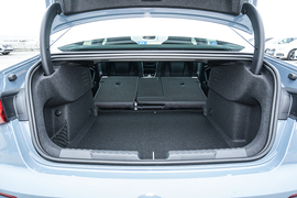   2022款奥迪A3L Limousine 35 TFSI RS套件燃速型