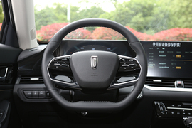 2022款奔腾B70