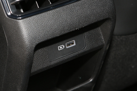 2022款吉利缤瑞COOL