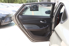 2022款吉利缤瑞COOL