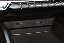 2022款吉利缤瑞COOL