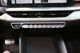 2022款吉利缤瑞COOL