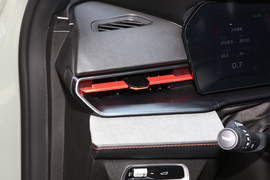 2022款吉利缤瑞COOL