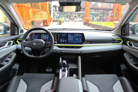 2022款吉利缤越COOL