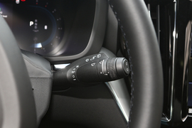 2023款沃尔沃XC60