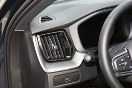 2023款沃尔沃XC60