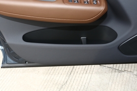 2023款沃尔沃XC60