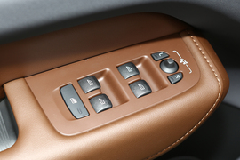 2023款沃尔沃XC60