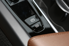 2023款沃尔沃XC60