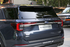 2023款福特探险者