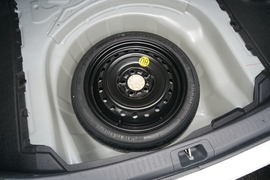 2022款丰田卡罗拉