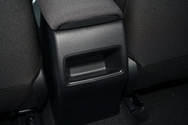 2022款丰田卡罗拉