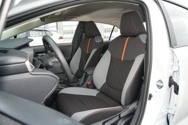 2022款丰田卡罗拉