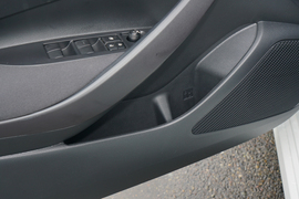 2022款丰田卡罗拉