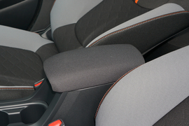 2022款丰田卡罗拉