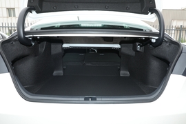 2022款丰田凯美瑞