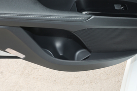 2022款丰田凯美瑞