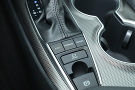 2022款丰田凯美瑞