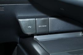 2022款丰田凯美瑞