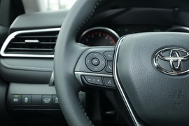 2022款丰田凯美瑞