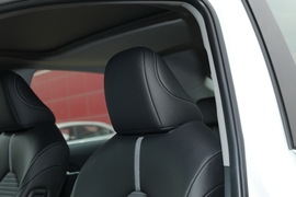 2022款丰田凯美瑞