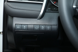 2022款丰田凯美瑞