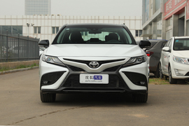 2022款丰田凯美瑞