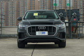   2022款奥迪Q8 45 TFSI 豪华动感型