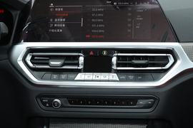 2022款宝马330i