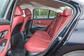 2022款宝马330i