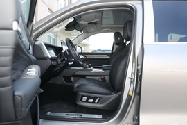   2022款坦克500 3.0T 商务版 登峰型 5座