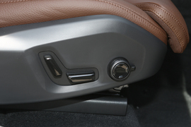 2022款沃尔沃XC60