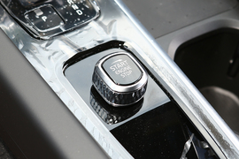 2022款沃尔沃XC60