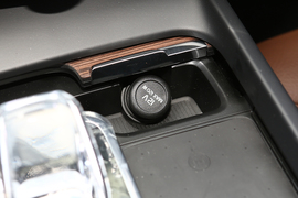 2022款沃尔沃XC60